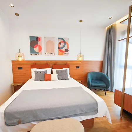 Stylish With Parking L 24h Check-in פודגוריצה