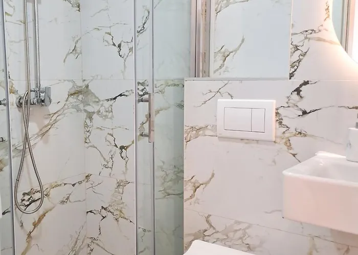 Stylish With Elegant Touches Podgoriçe