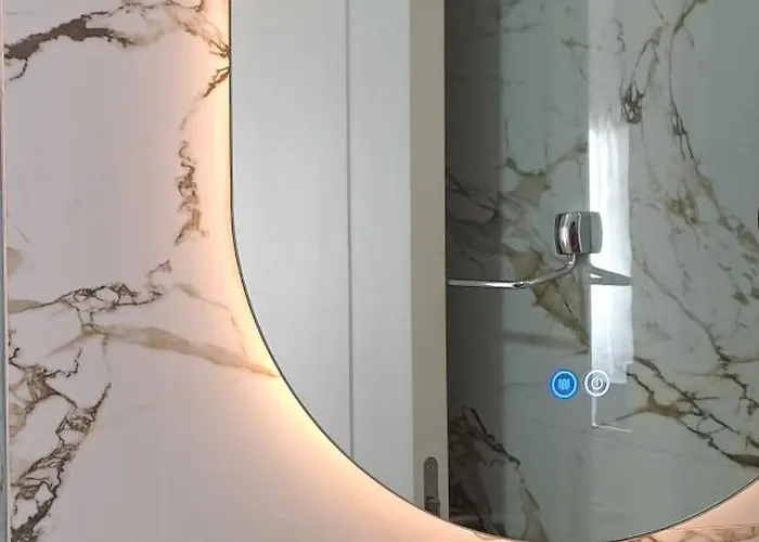 Appartement Stylish With Elegant Touches *